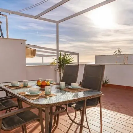 La Trinia Apartment *