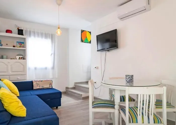 La Trinia Apartment *